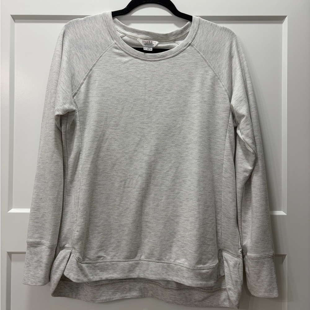 Danskin Women's Light Gray Athletic Sweatshirt Stretch Long Sleeve Size M
